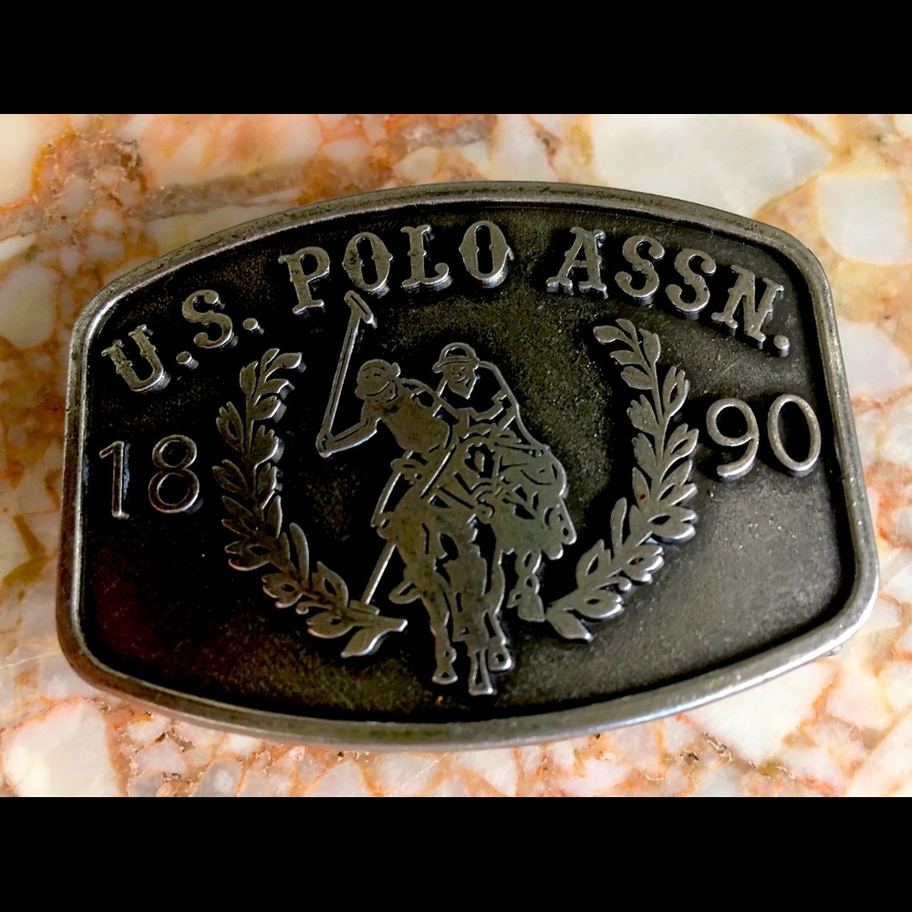 Polo belt buckle